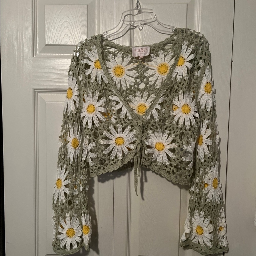 Francesca's Collections Daisy Crochet Crop Top - Green, White, and Yellow